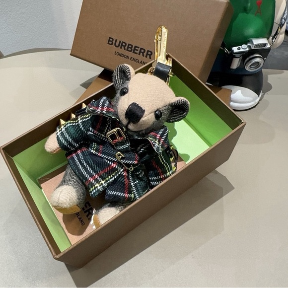 Burberry Checkered Bear Keychain with Gold Details - Picture 8 of 8